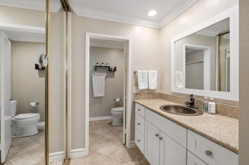 10 Cherry, Irvine CA  92612-2313 exterior