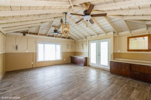 307 Division St, Braidwood, IL 60408-2112