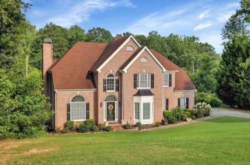 790 James Madison Dr, Atlanta, GA 30331-8729