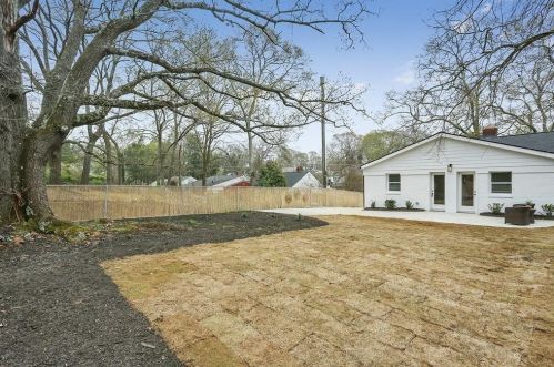 1272 Hardee St, Atlanta GA  30307-2720 exterior