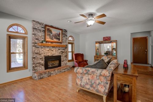 5869 Fernwood St, Saint Paul MN  55126-8405 exterior