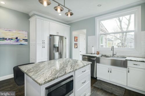 212 Atlantic Ave, Haddonfield NJ 08033-3334 exterior