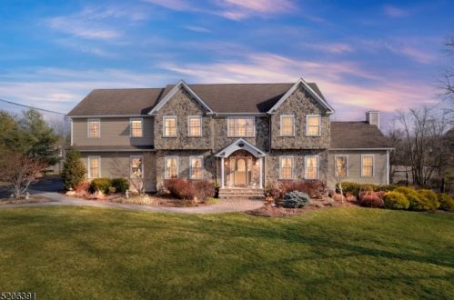 813 Devon Ln, Branchburg, NJ 08853-4161