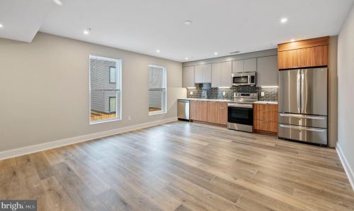 2202 Marshall St, Philadelphia, PA 19133-2114