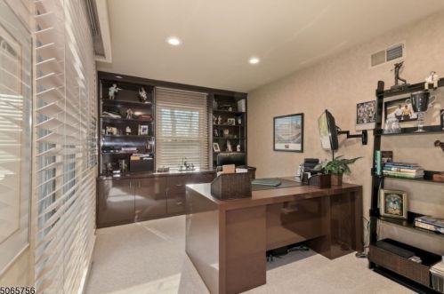 19 Trowbridge Dr, Dover NJ  07869-4519 exterior