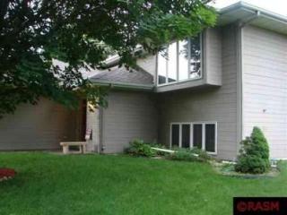 108 Pheasant Dr, Mankato, MN 56001-9329