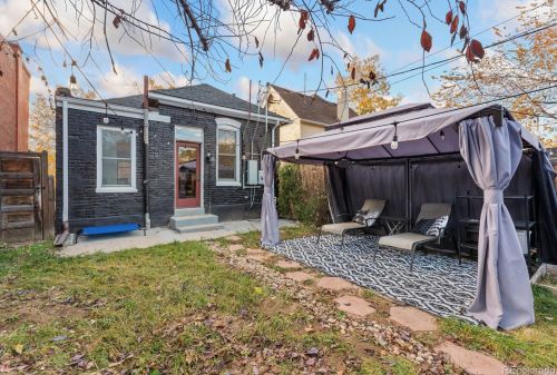 2318 Ogden St, Denver CO  80205-5137 exterior