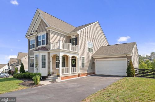 13523 Eagles Rest Dr, Leesburg, VA 20176-5034