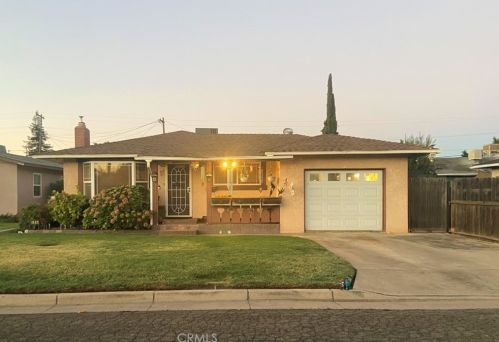 944 24th St, Merced, CA 95340-3543