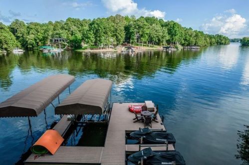 1170 Cosby Cir, Reynolds Plantation, GA 30642-6402