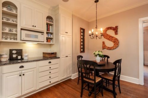 3103 Dl Dr, Atlanta GA  30305-2722 exterior