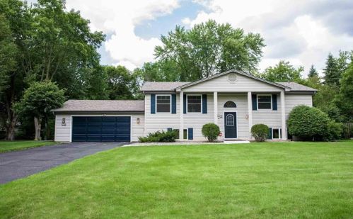 15720 7th Ave, Minneapolis MN  55447-3715 exterior