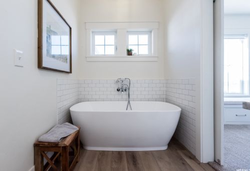 379 Sarah St, Providence UT 84332-9637 exterior