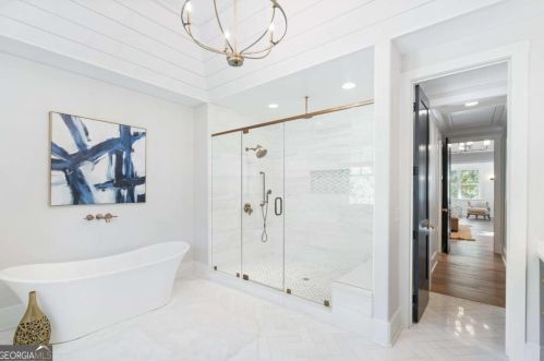 2731 Arden Rd, Atlanta GA  30305-1913 exterior