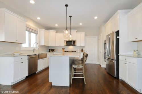 5019 Carpenter Ave, Oswego, IL 60543-8028