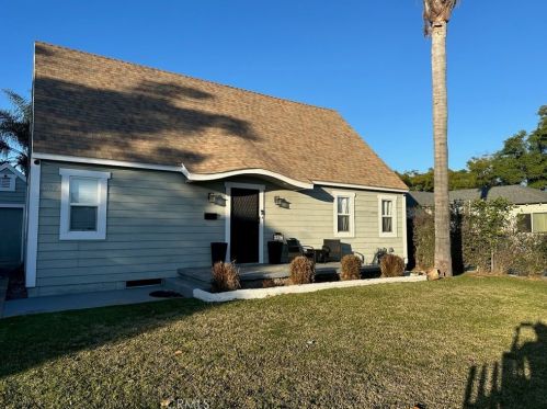 1507 4th St, Santa Ana, CA 92701-5115