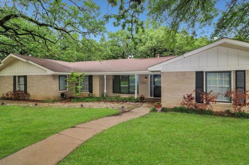 5705 Azteca Dr, Fort Worth, TX 76112-3021