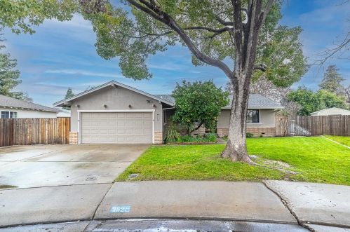 1521 Tiburon Ct, Modesto, CA 95350-2037