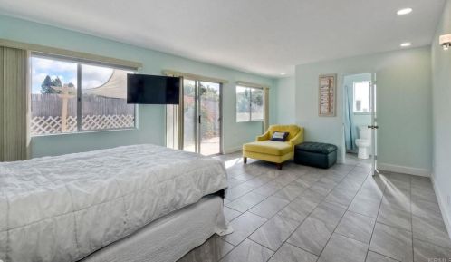 3547 Mira Pacific Dr, Oceanside CA  92056-3933 exterior