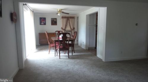 262 Bakers Basin Rd, Trenton NJ  08648-3312 exterior