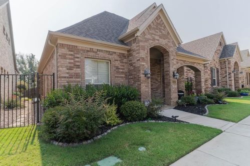 6140 Pleasant Dream St, Fort Worth, TX 76180-7424