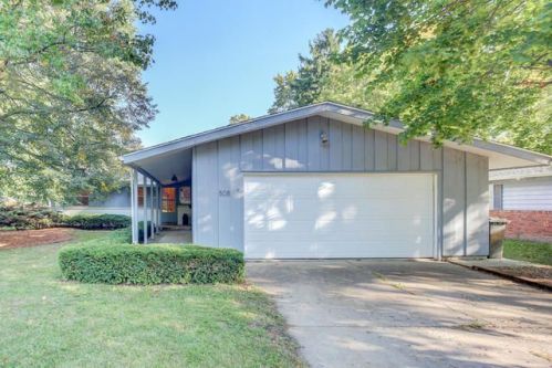 508 Sunnycrest Ct, Urbana, IL 61801-5961