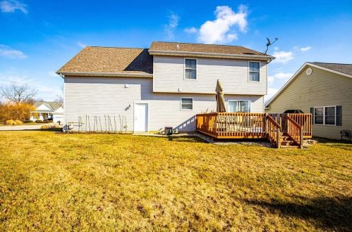 39 Autumn Dr, Miami OH 45056-8757 exterior