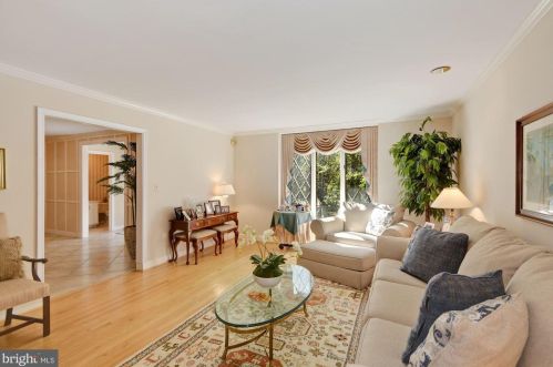 17501 New Hampshire Ave, Ashton MD  20861-9791 exterior