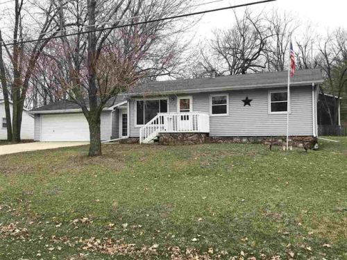 513 3rd St, Cordova, IL 61242-9723
