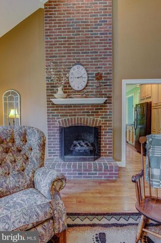 2407 Starcrest Dr, Silver Spring MD 20904-5459 exterior