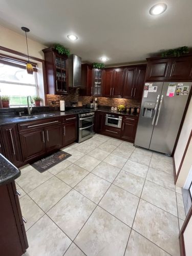 13 Jackson Ln, Streamwood, IL 60107-1377