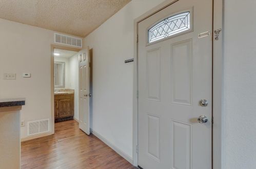 634 Union Bower Rd, Irving TX  75061-7589 exterior