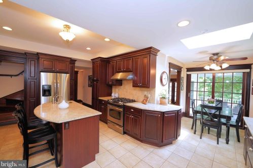 2144 Lawrence Rd, Trenton NJ 08648 exterior