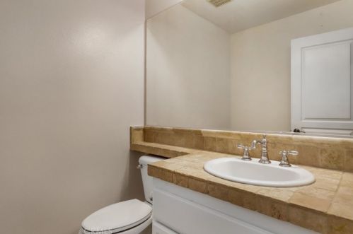 309 Tall Oak, Irvine CA  92603-0673 exterior
