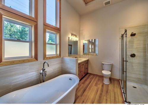 11844 Highland Ave, Truckee CA  96161-1710 exterior