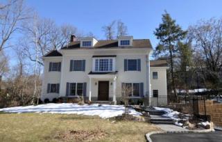 164 Blackburn Rd, Summit, NJ 07901-2305