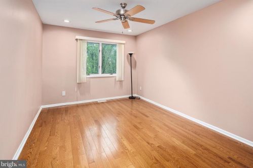 2 Exeter Ct, Princeton NJ  08540-7000 exterior