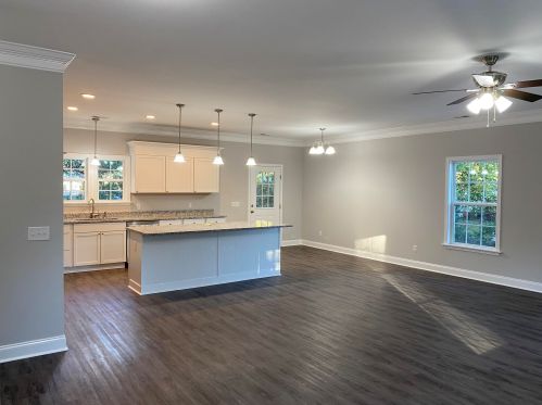 257 Railroad Ave, Ridgeville, SC 29472-6303