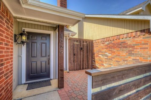 1029 Wakefield Dr, Garland TX  75040-9414 exterior