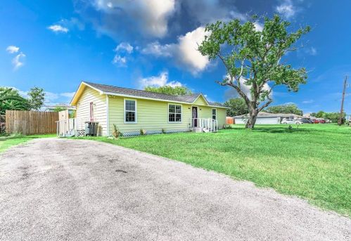 327 6th St, Morgans Point TX  77571-4905 exterior