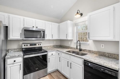 317 Allatoona Shores Dr, Holly Springs GA  30114-8598 exterior