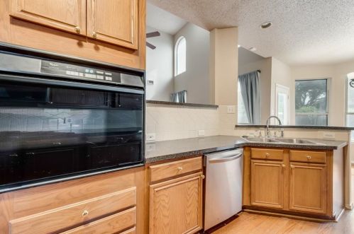 5700 Trinity Ln, Fort Worth TX  76137-5547 exterior