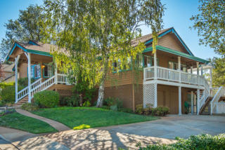 3747 Sunday Ct, Redding, CA 96001-0174