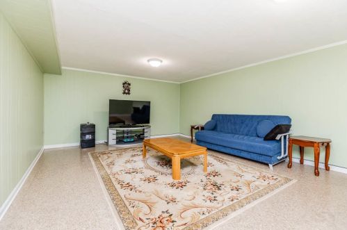 7803 Nordica Ave, Niles IL  60714-3313 exterior