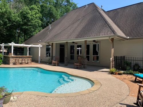 1612 Sweet Gum St, Conroe TX  77385-9530 exterior