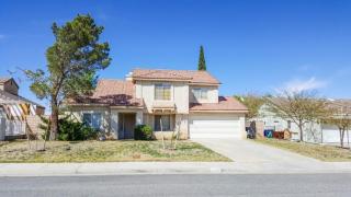 1525 Date Palm Dr, Palmdale, CA 93551-4328