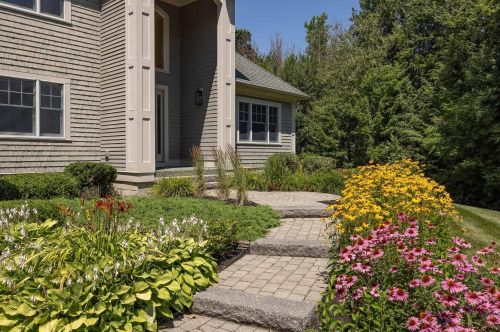 10 White Horse Dr, Rye, NH 03870-2360