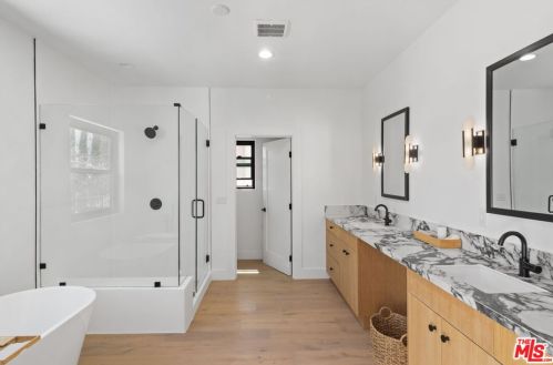 4614 Tobias Ave, Van Nuys CA  91403-2823 exterior