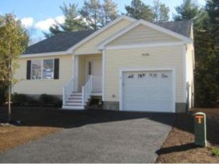 6 Rangeway Dr, Rochester, NH 03868-8829