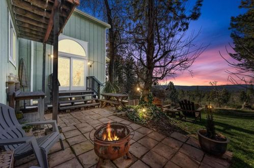 152 Alpine Cir, Cape Horn, CA 95713-9420